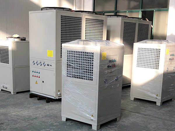 油冷機廠家如何提升傳熱效率